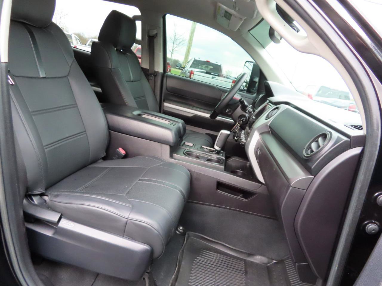 Used 2016 Toyota Tundra SR5 w/ TRD Off Road Package image 48