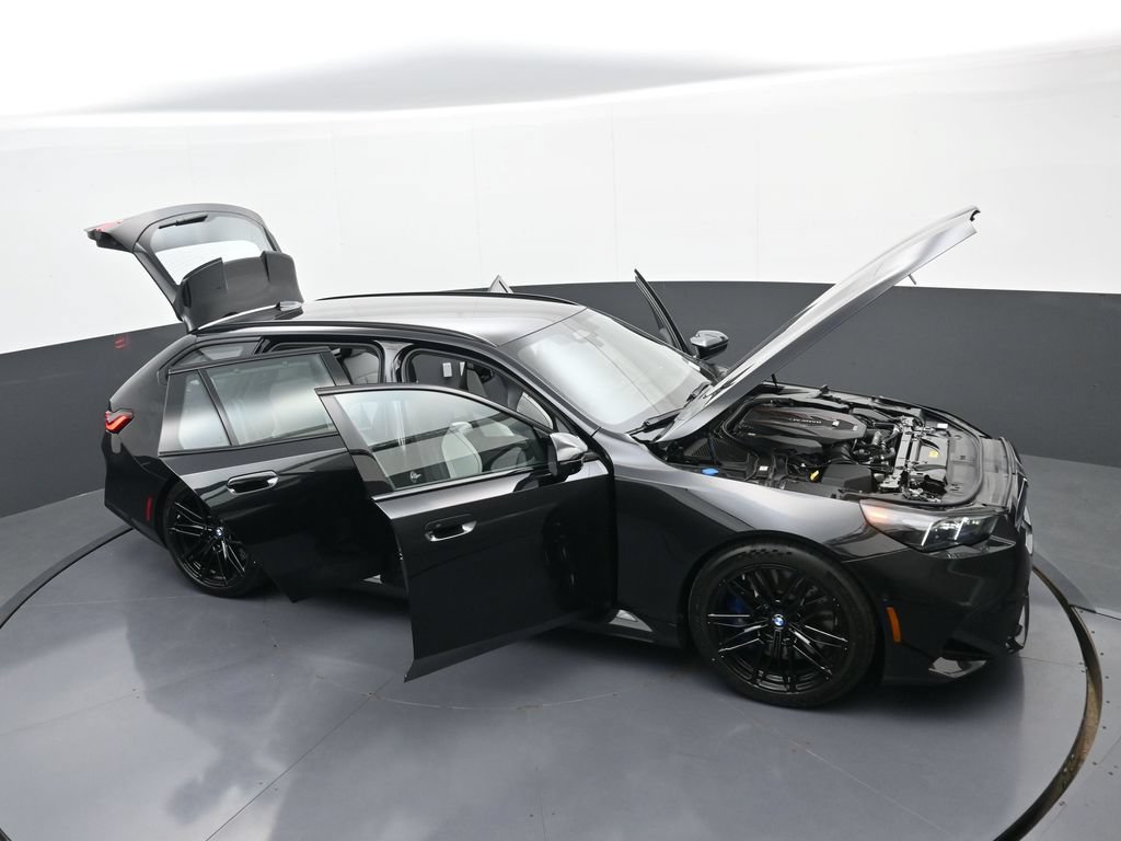 New 2027 BMW M5 Touring AWD/4WD image 38