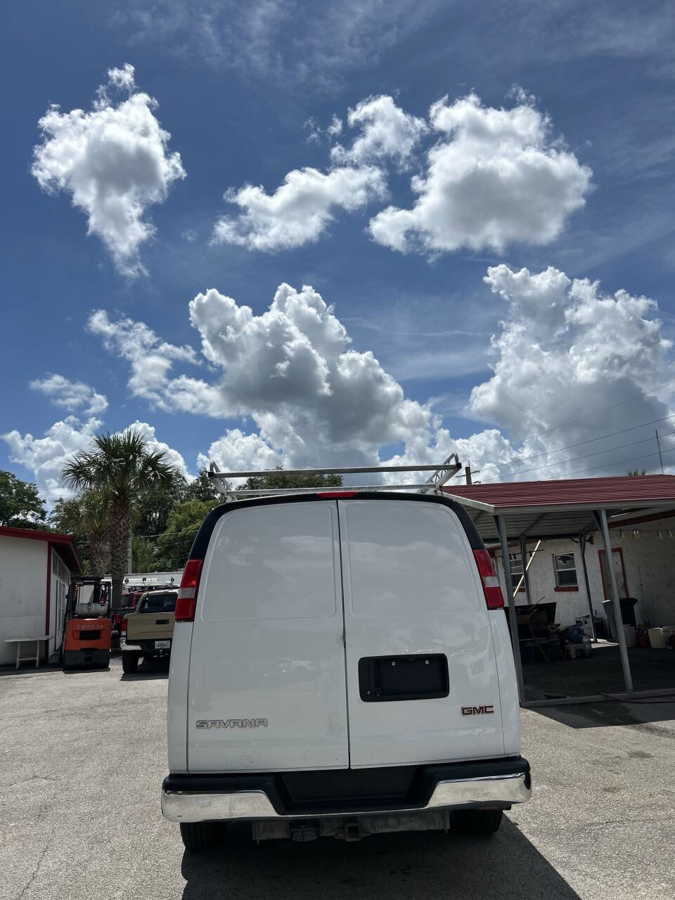 Used 2019 GMC Savana 2500 w/ Driver Convenience Package image 6