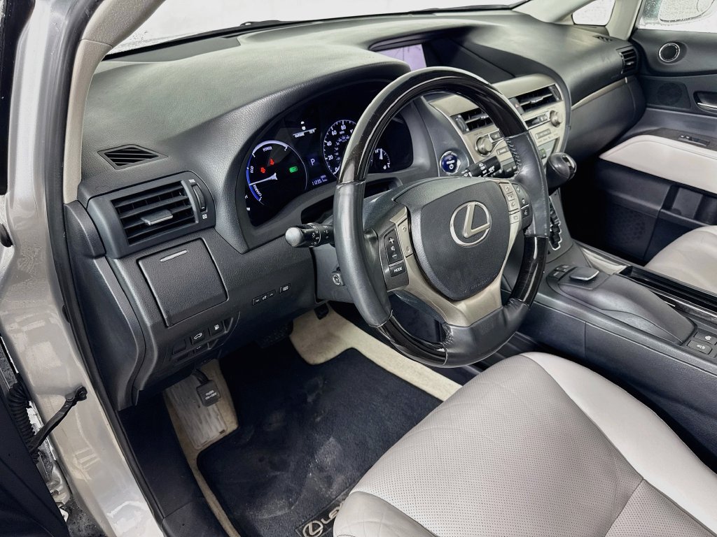 Used 2014 Lexus RX 450h FWD image 9