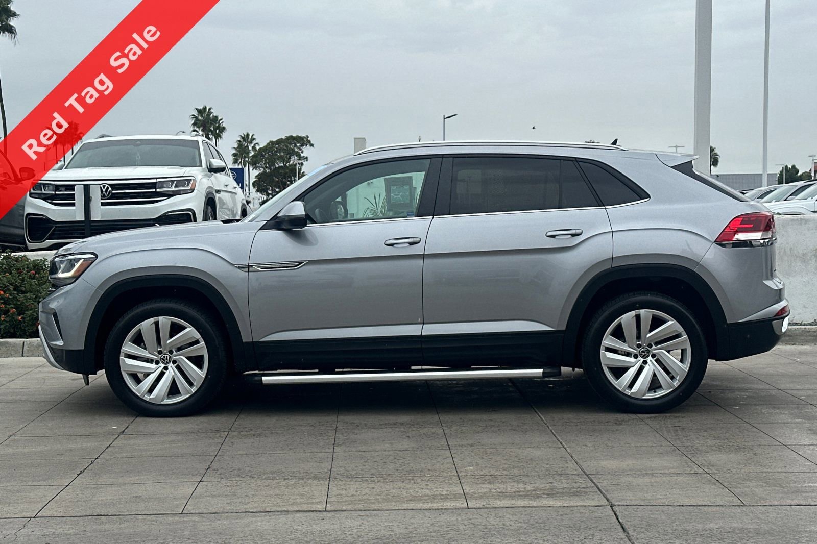 Used 2023 Volkswagen Atlas Cross Sport SE image 8