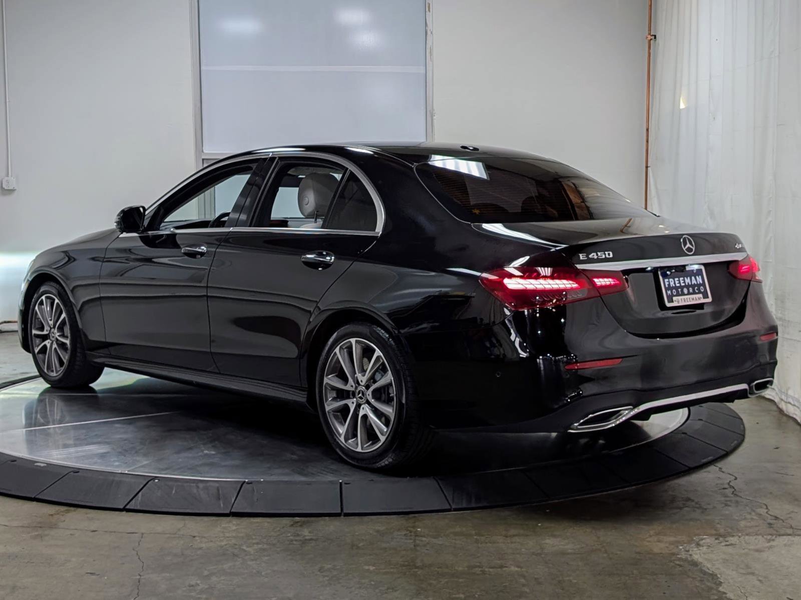 Used 2021 Mercedes-Benz E 450 4MATIC Sedan w/ Premium Package image 7