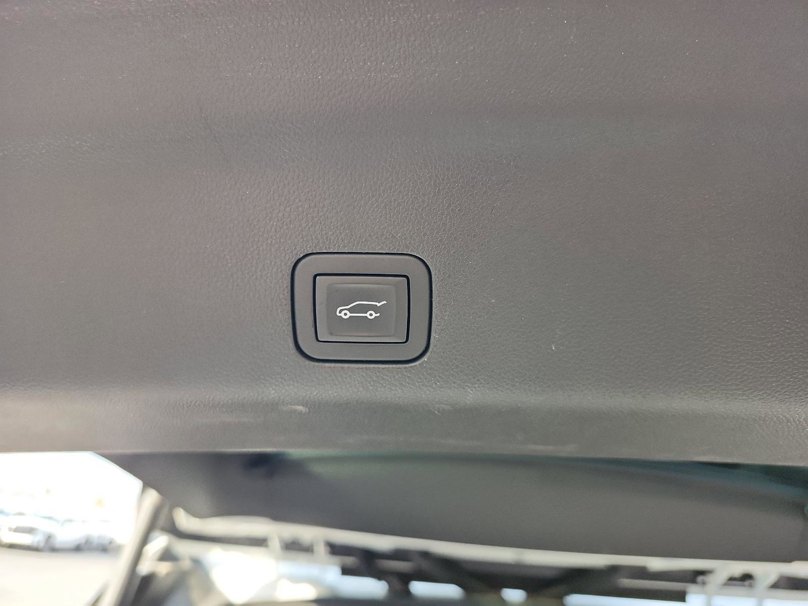 Certified 2025 GMC Yukon AT4 Ultimate w/ LPO, Floor Liner Package image 13