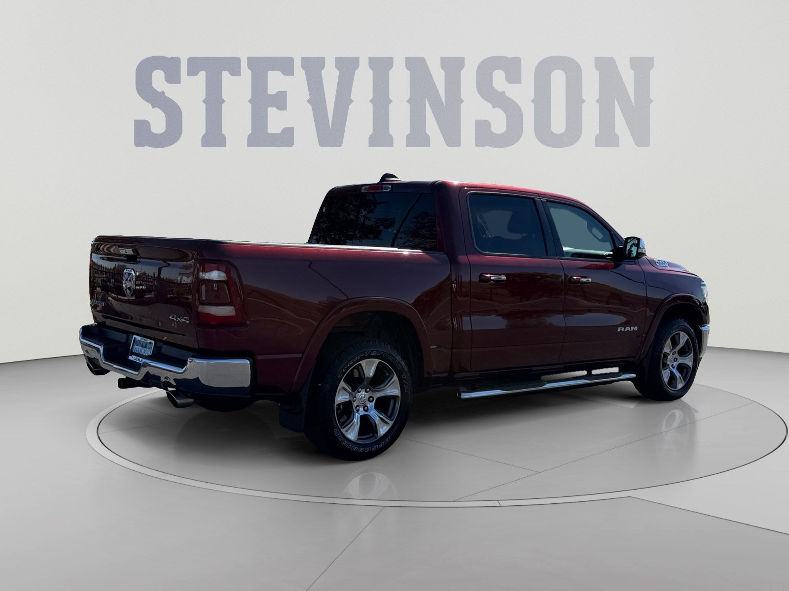 Used 2020 RAM 1500 Laramie AWD/4WD image 5