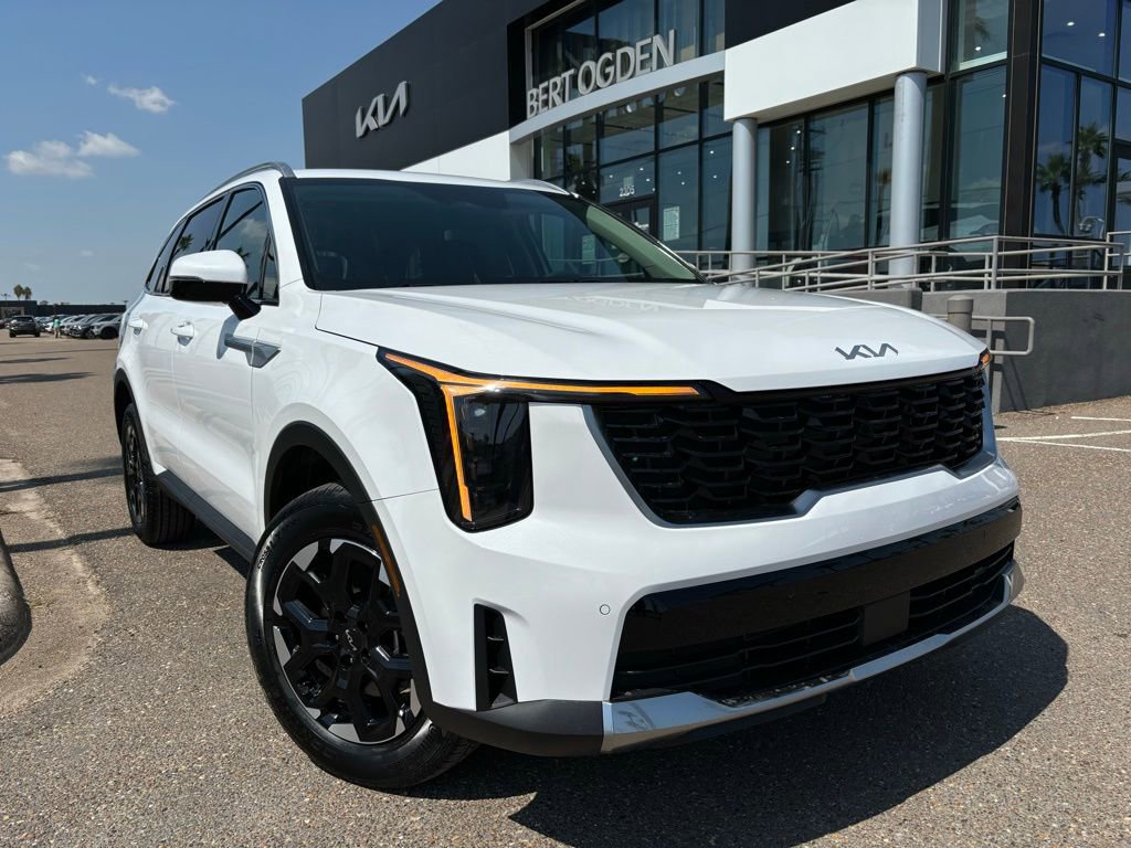 New 2025 Kia Sorento S image 1