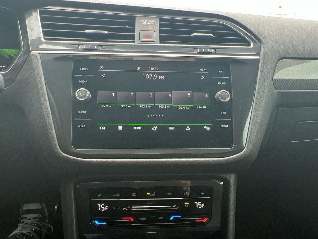Used 2024 Volkswagen Tiguan SE R-Line image 26