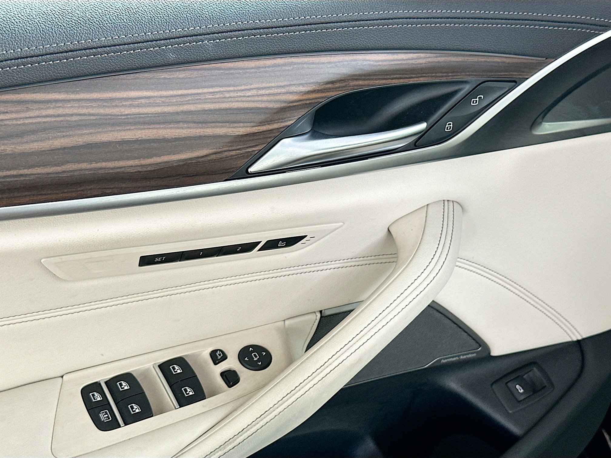 Certified 2023 BMW M550i xDrive w/ Dynamic Handling Package image 18