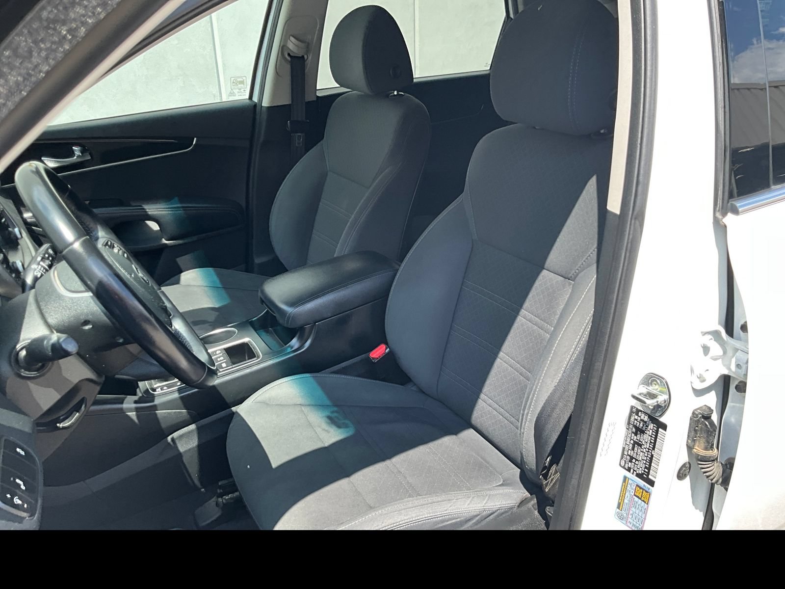 Used 2020 Kia Sorento LX w/ LX I4 Convenience Package AWD/4WD image 8