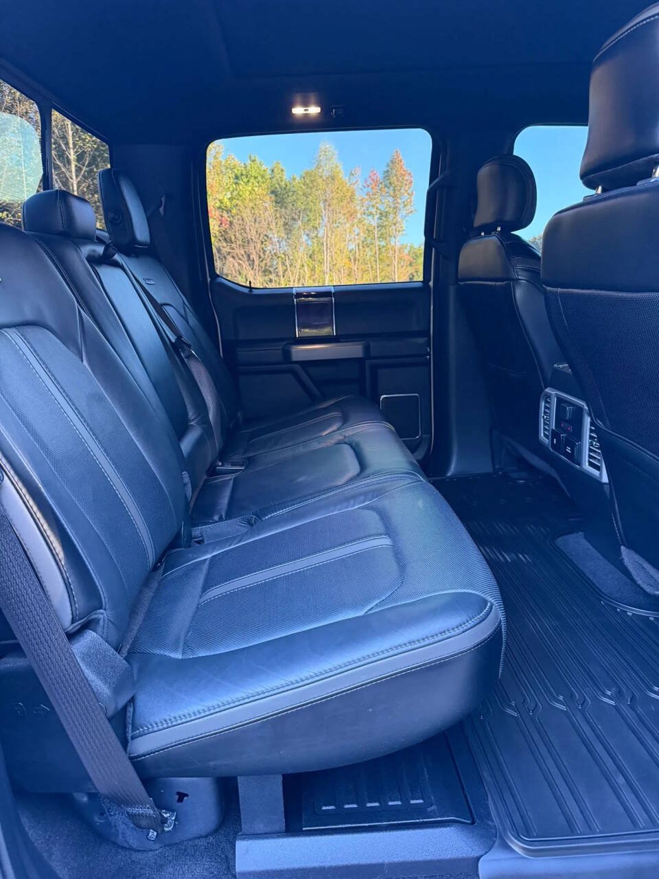 Used 2017 Ford F350 Platinum w/ Platinum Ultimate Package AWD/4WD image 24