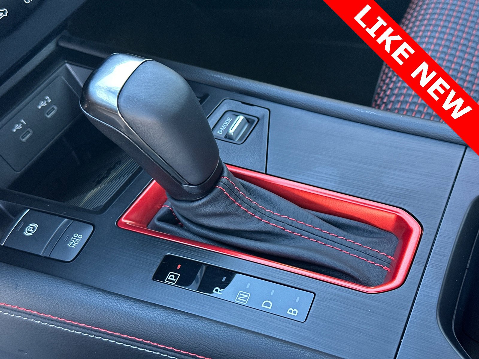 Certified 2025 Nissan Kicks SR image 32