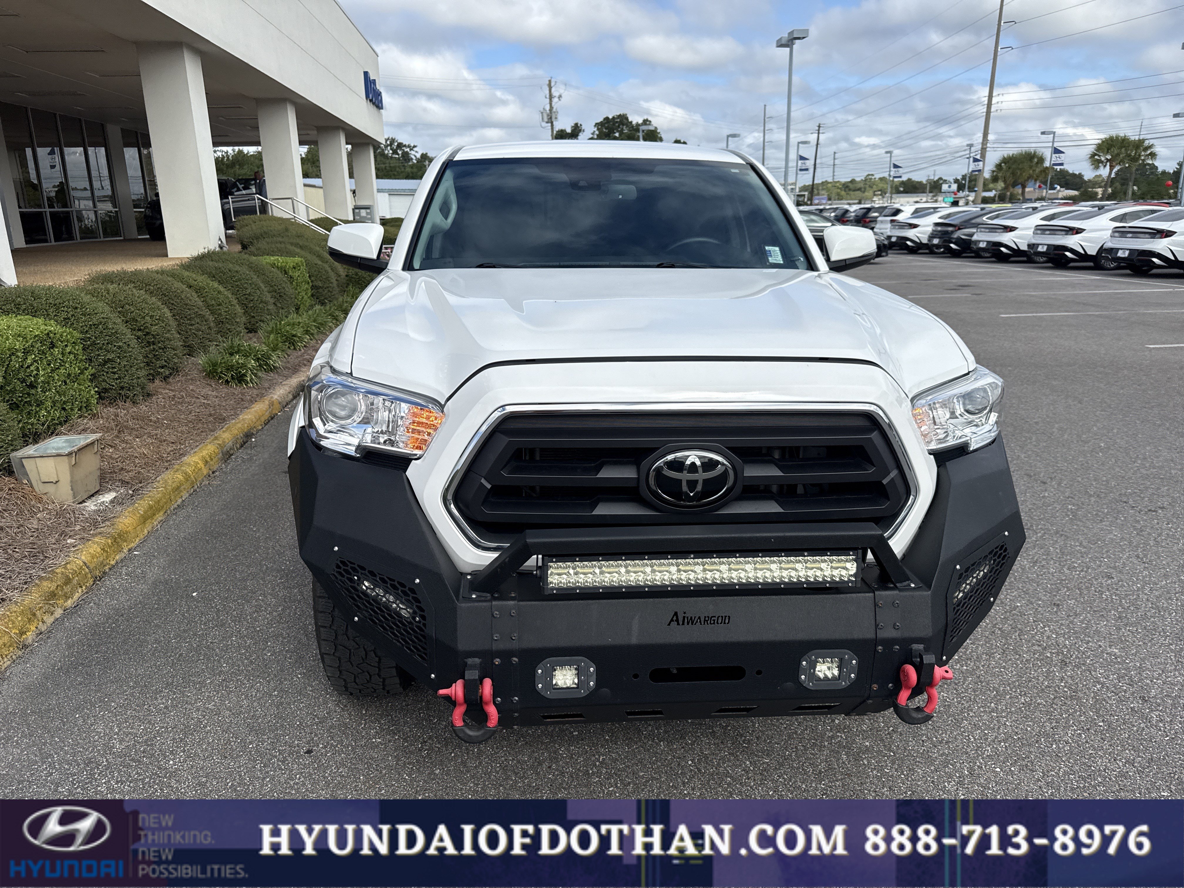 Used 2023 Toyota Tacoma SR5 w/ Technology Package AWD/4WD image 6