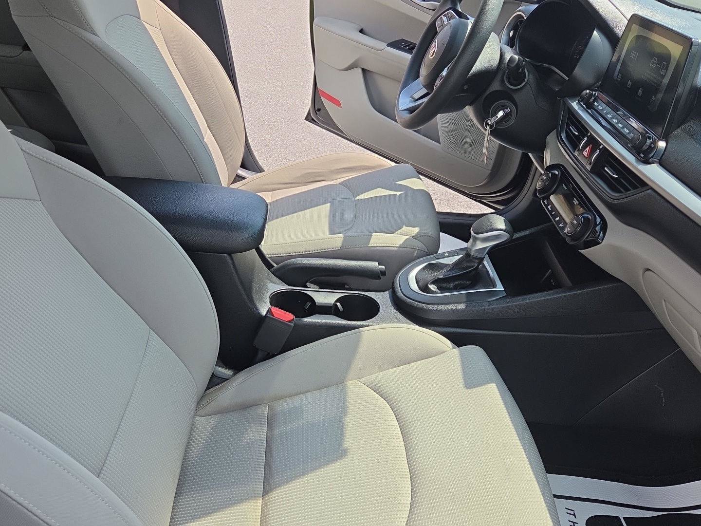 Used 2019 Kia Forte LXS FWD image 17