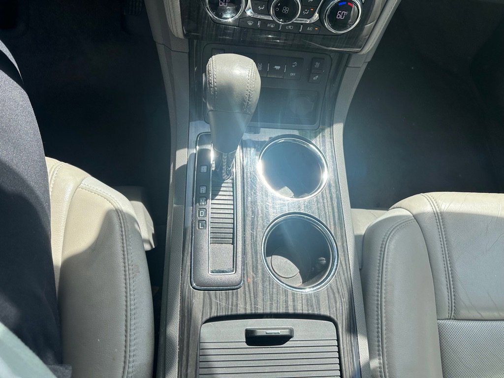 Used 2014 Chevrolet Traverse LTZ image 14