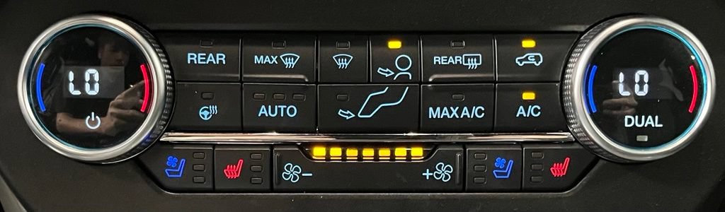Used 2020 Ford Expedition Limited w/ Special Edition Package AWD/4WD image 38