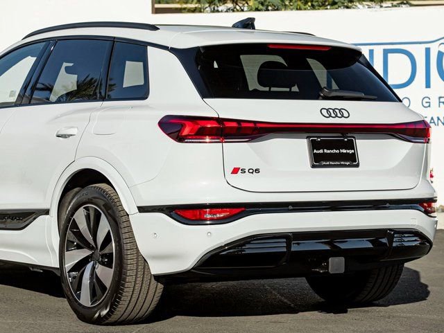 New 2025 Audi SQ6 e-tron Prestige image 10