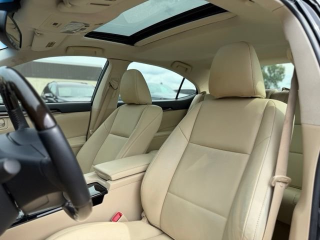 Used 2013 Lexus ES 350 w/ Premium Pkg FWD image 17