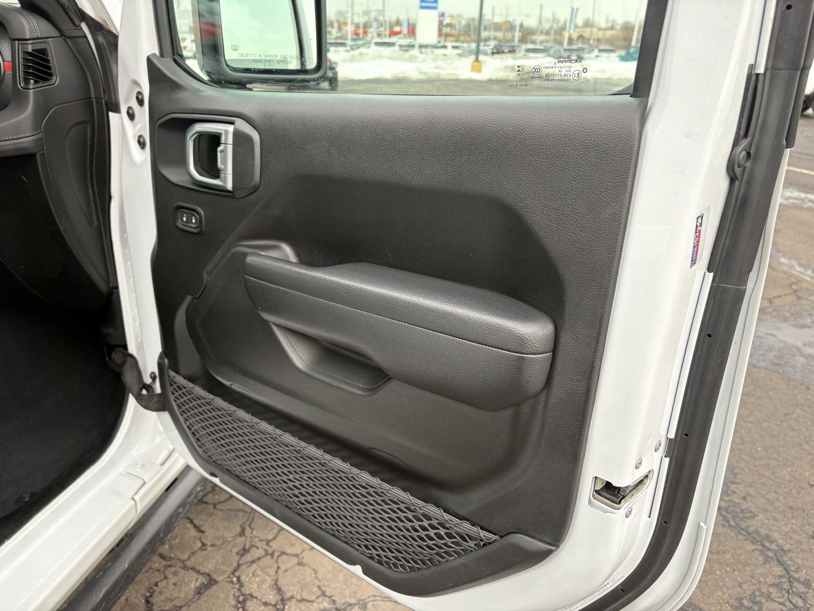 Used 2024 Jeep Wrangler Unlimited Rubicon image 11