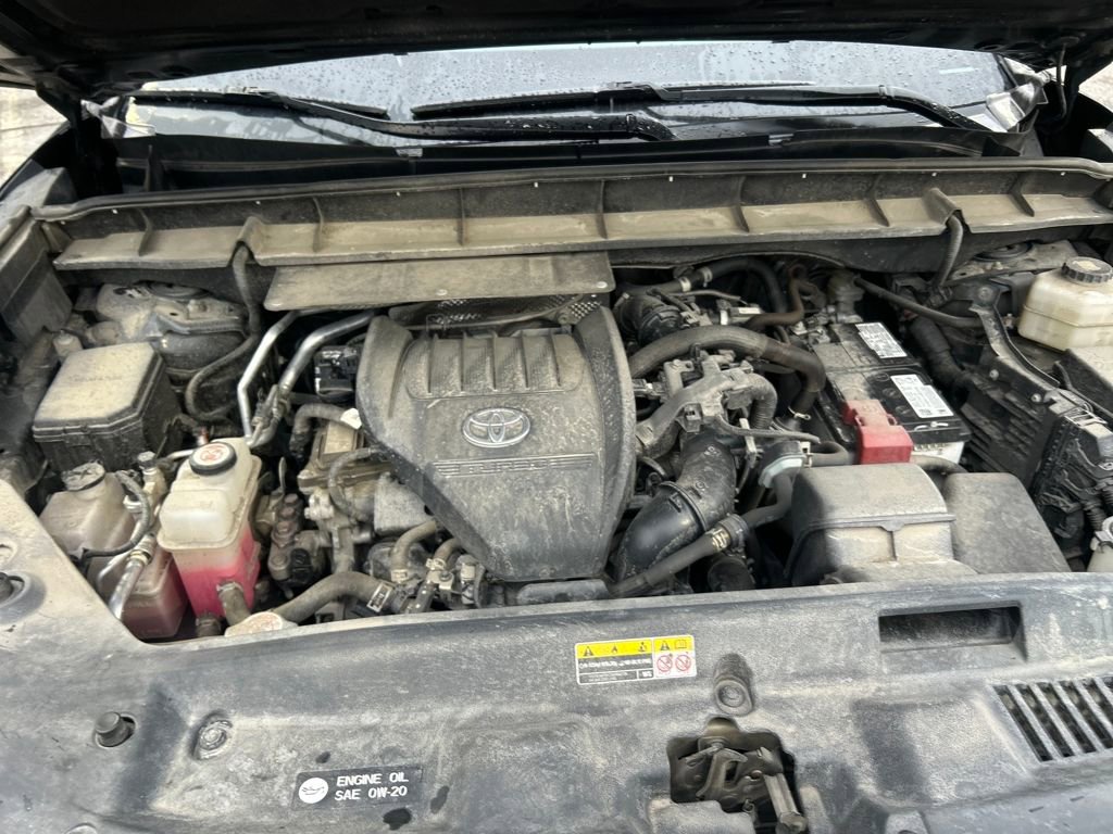 Used 2023 Toyota Highlander XLE image 27