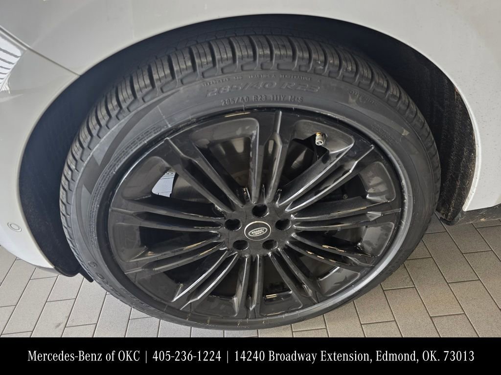 Used 2024 Land Rover Range Rover Autobiography image 7