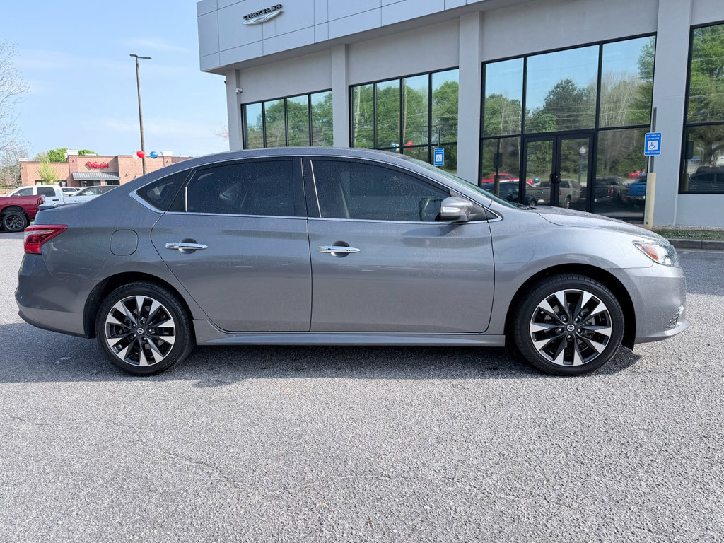 Used 2019 Nissan Sentra SR image 4