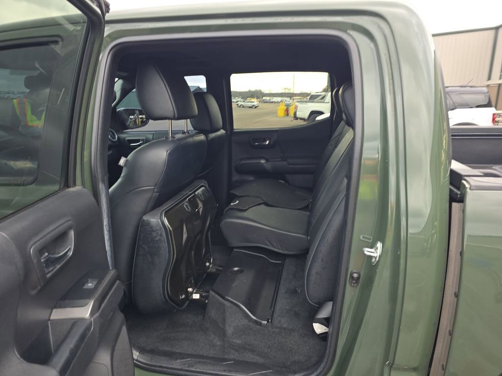 Used 2022 Toyota Tacoma TRD Off-Road w/ TRD Premium Off Road Package image 20
