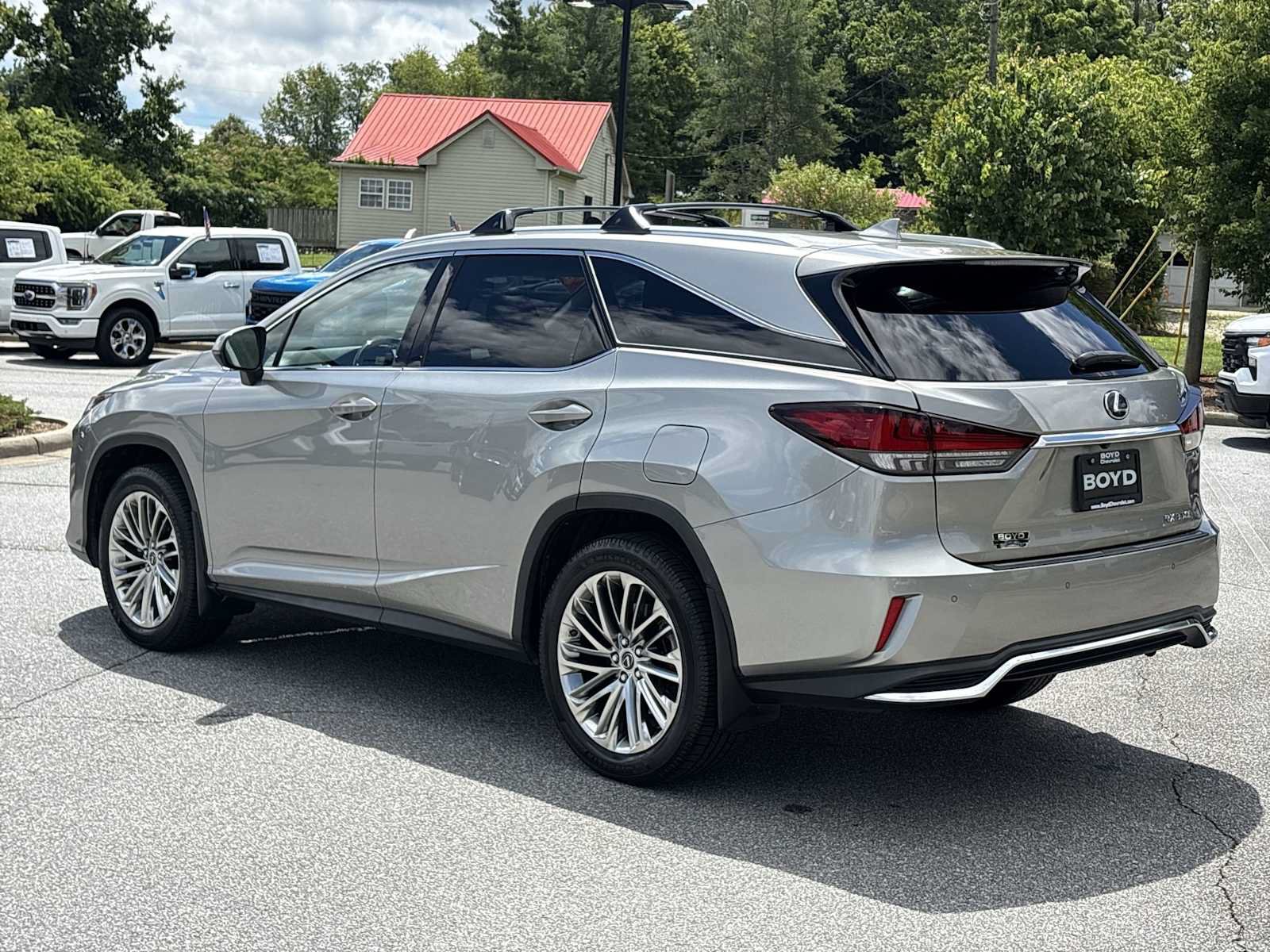 Used 2020 Lexus RX 350L Luxury w/ Cold Weather Package (CT) FWD image 8