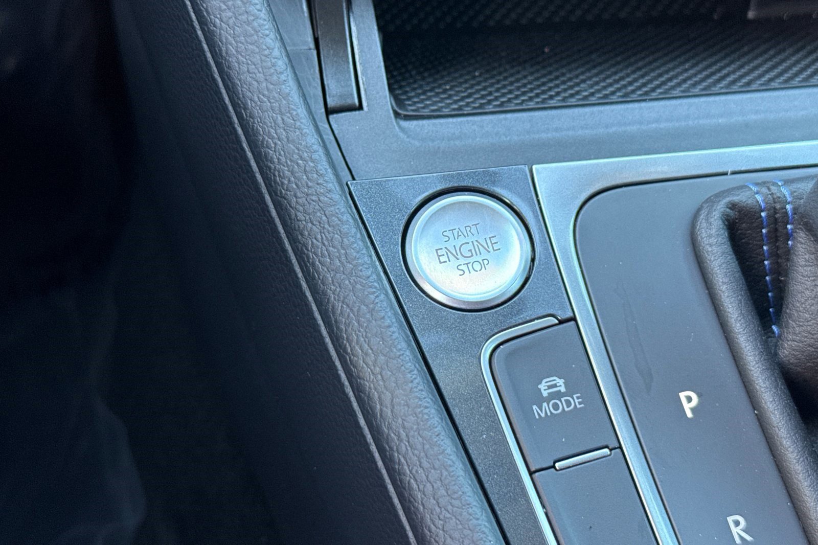 Used 2019 Volkswagen e-Golf SE w/ Driver Assistance Package image 33