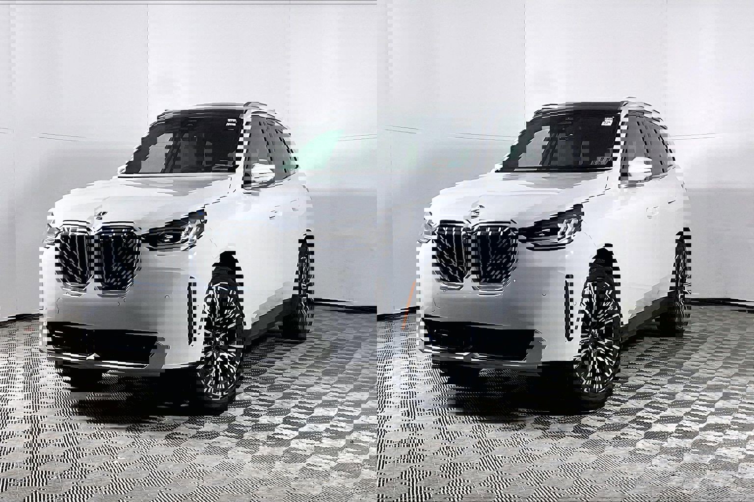 Certified 2025 BMW X3 xDrive30i w/ Premium Package image 2