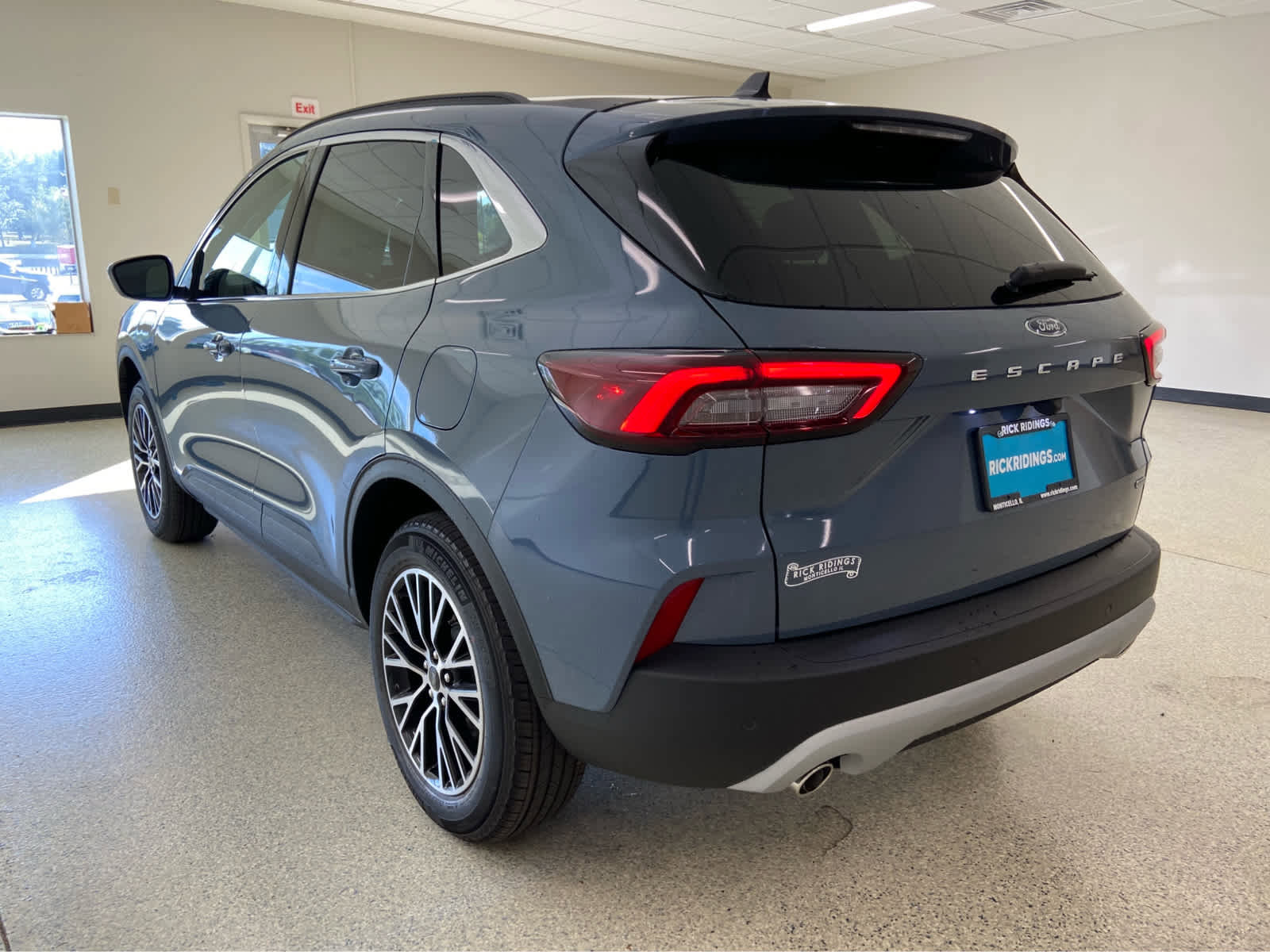 New 2026 Ford Escape SE image 9