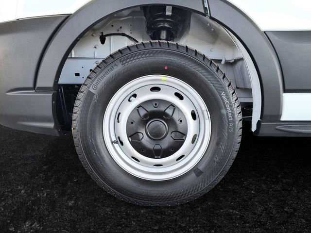 New 2026 Ford Transit 250 148 Medium Roof RWD image 22