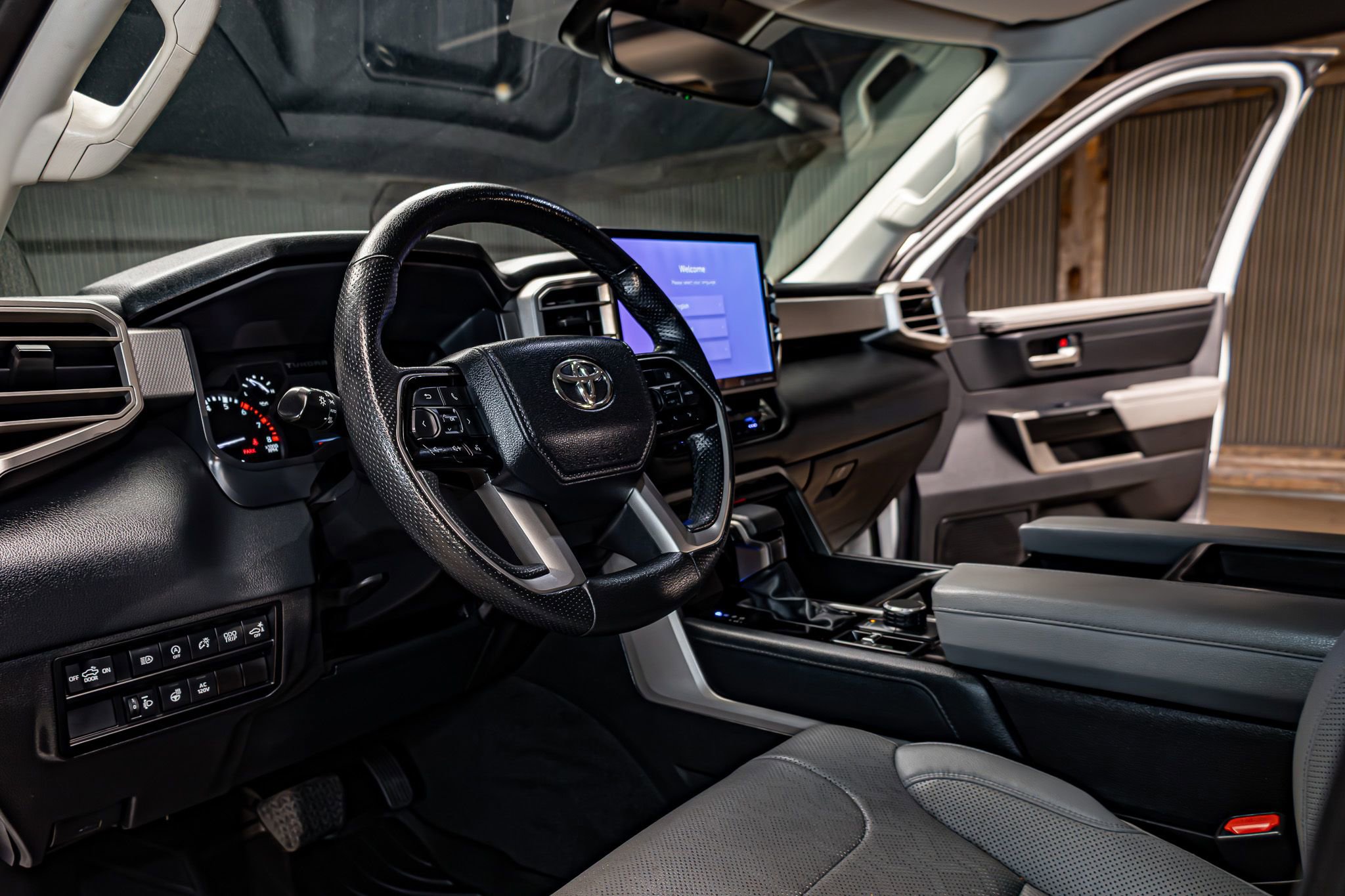 Used 2022 Toyota Tundra Limited w/ Power Package image 14