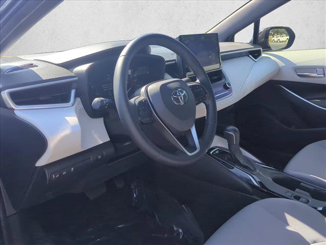 Used 2025 Toyota Corolla SE FWD image 9