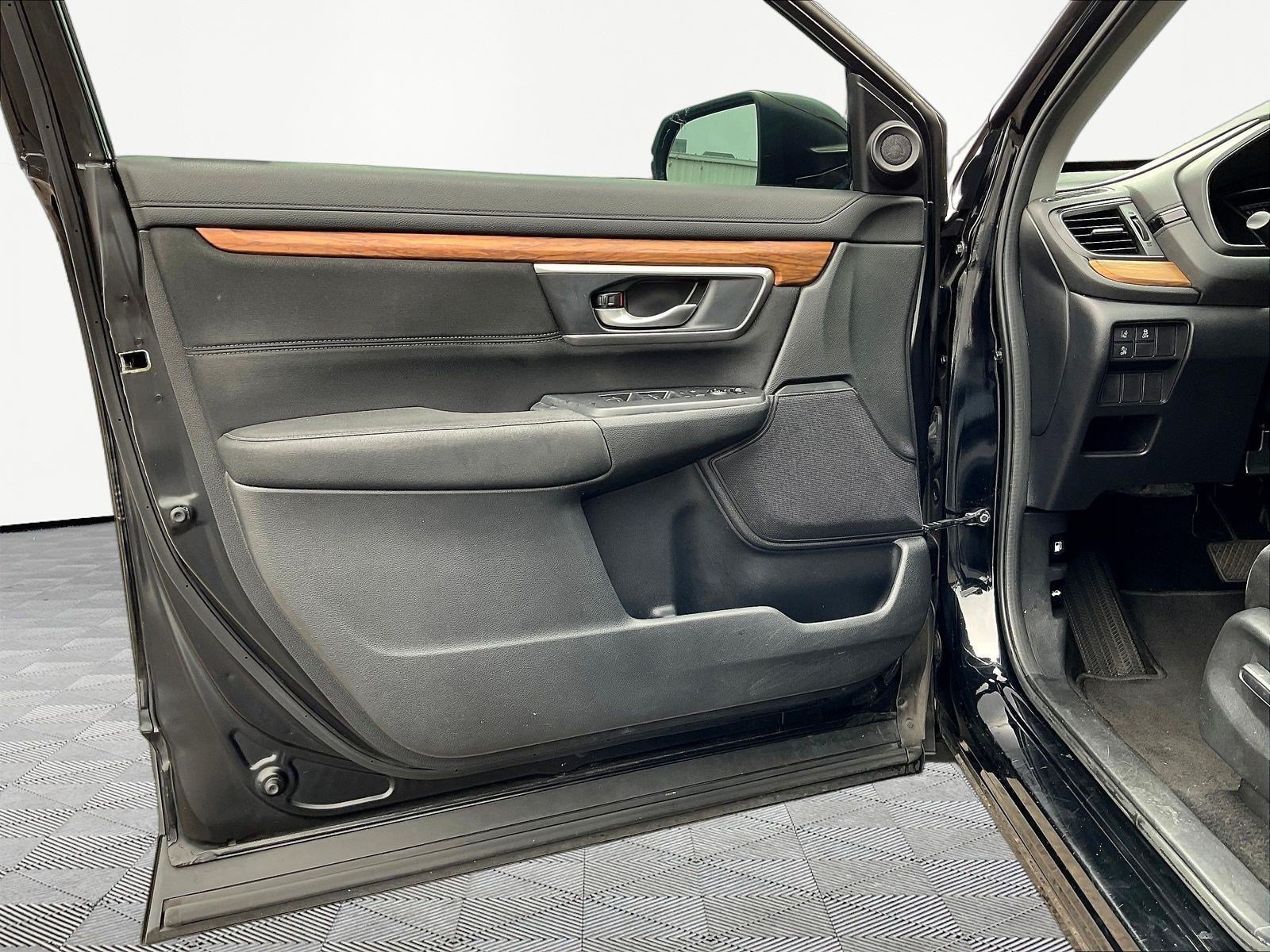 Used 2019 Honda CR-V EX image 20