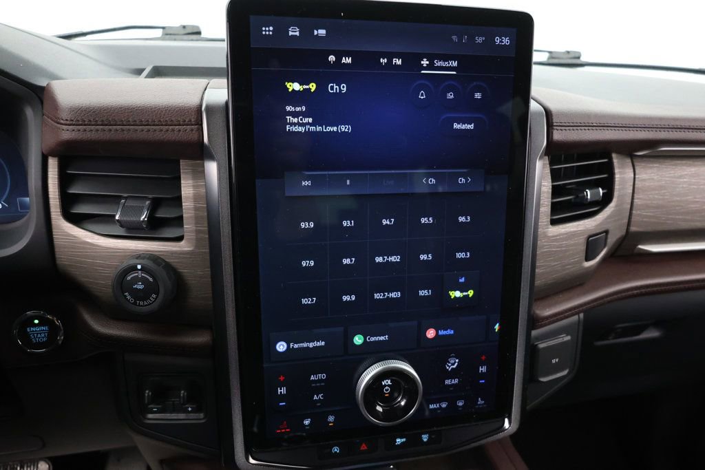 Used 2023 Ford Expedition Max Limited image 15