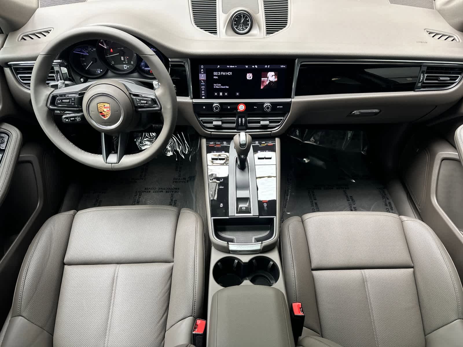 New 2026 Porsche Macan AWD/4WD image 6