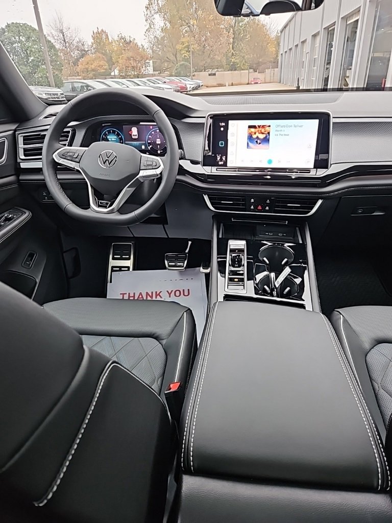New 2026 Volkswagen Atlas Cross Sport SEL Premium R-Line image 25