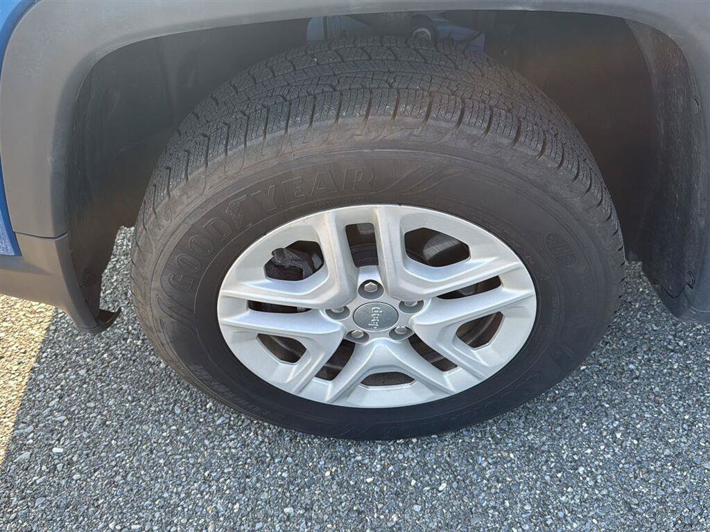 Used 2020 Jeep Compass Sport w/ Safety & Security Group AWD/4WD image 9
