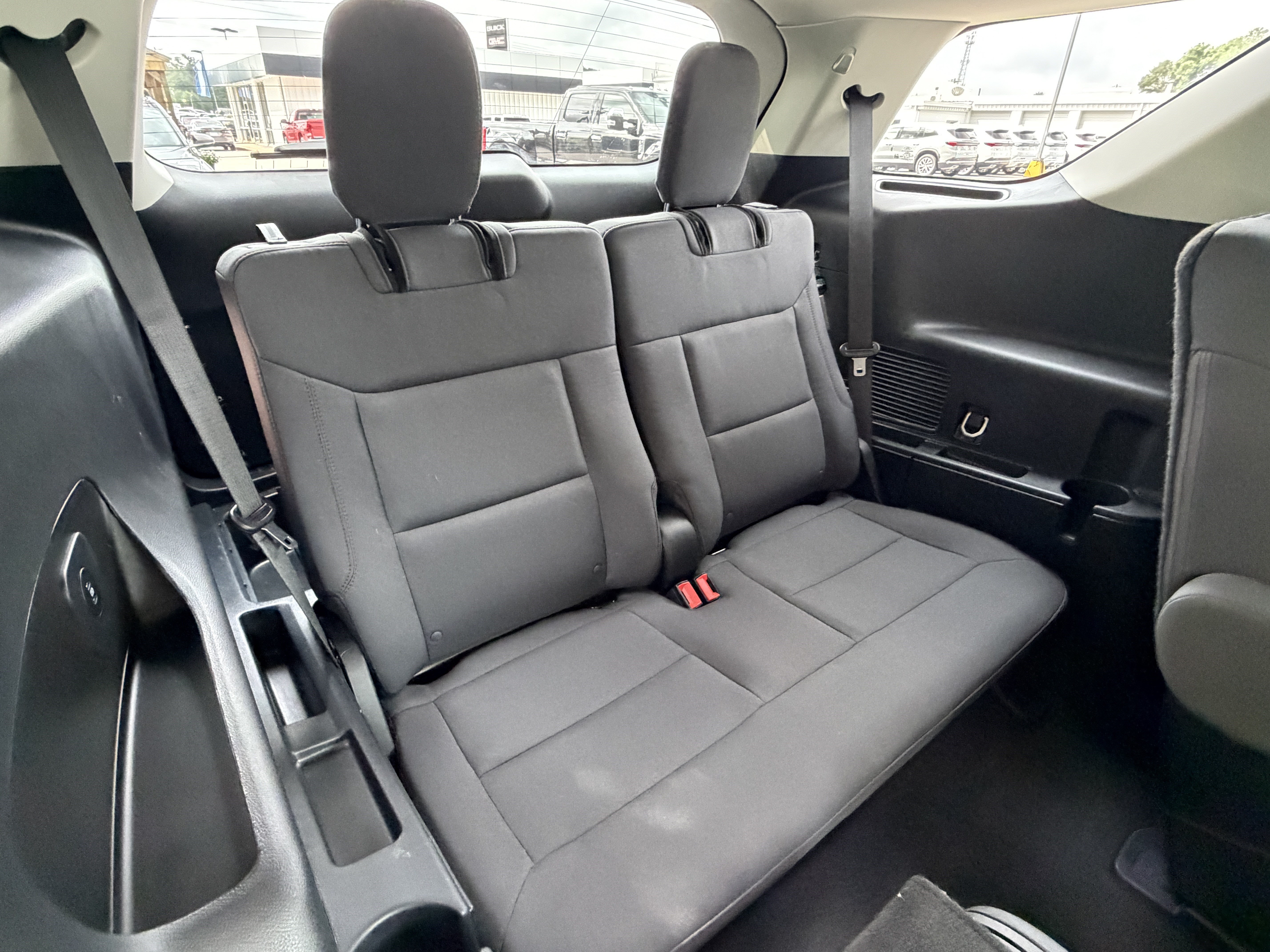 Used 2025 Ford Explorer Active RWD image 19