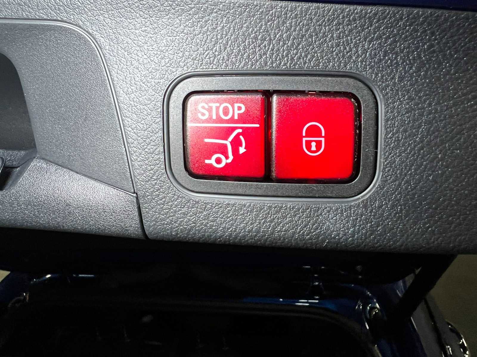 Used 2025 Mercedes-Benz GLA 250 4MATIC image 19