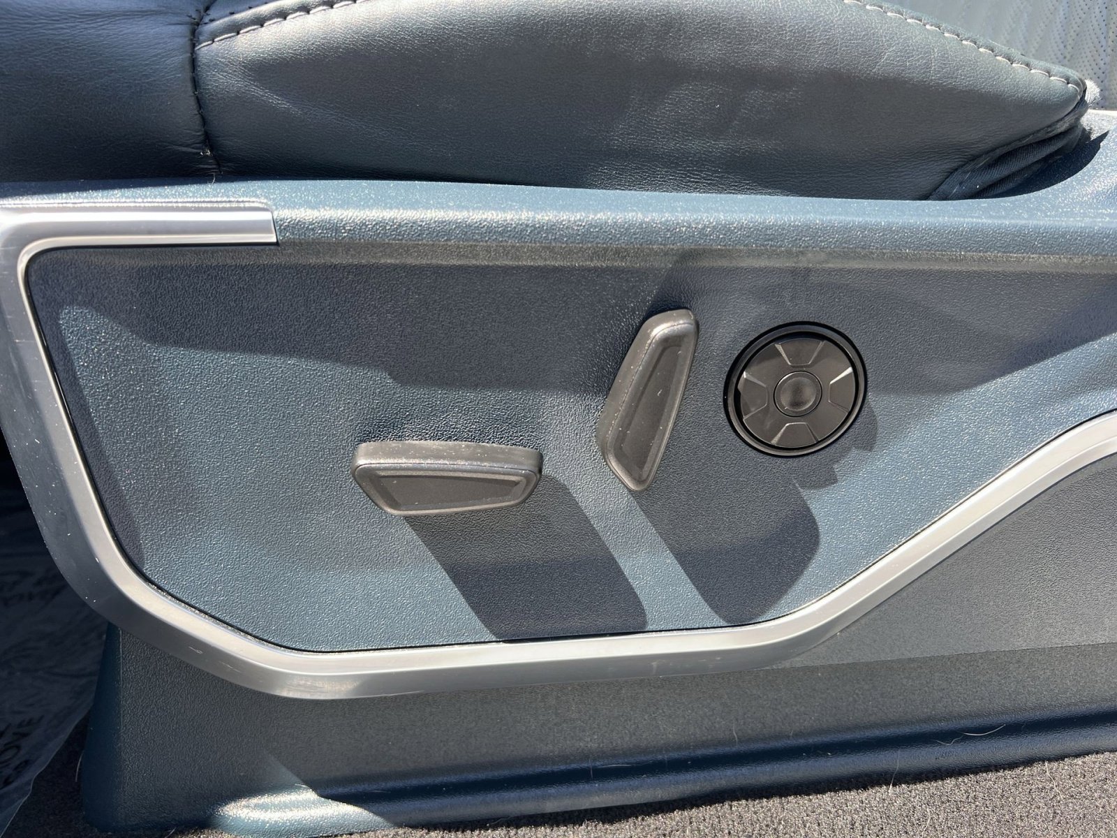 Used 2024 Ford F450 Limited w/ FX4 Off-Road Package AWD/4WD image 22