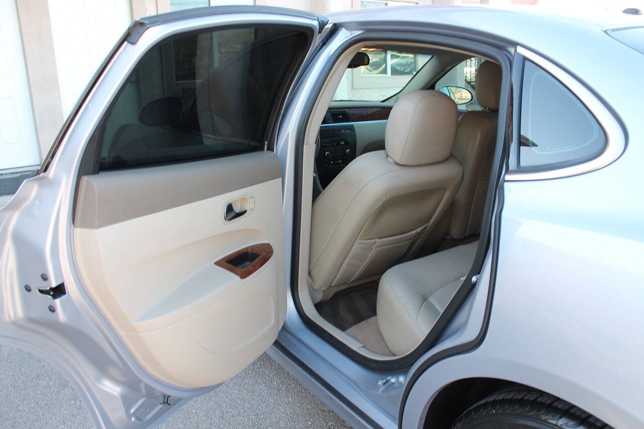 Used 2005 Buick LaCrosse CXL w/ Gold Convenience Package FWD image 26