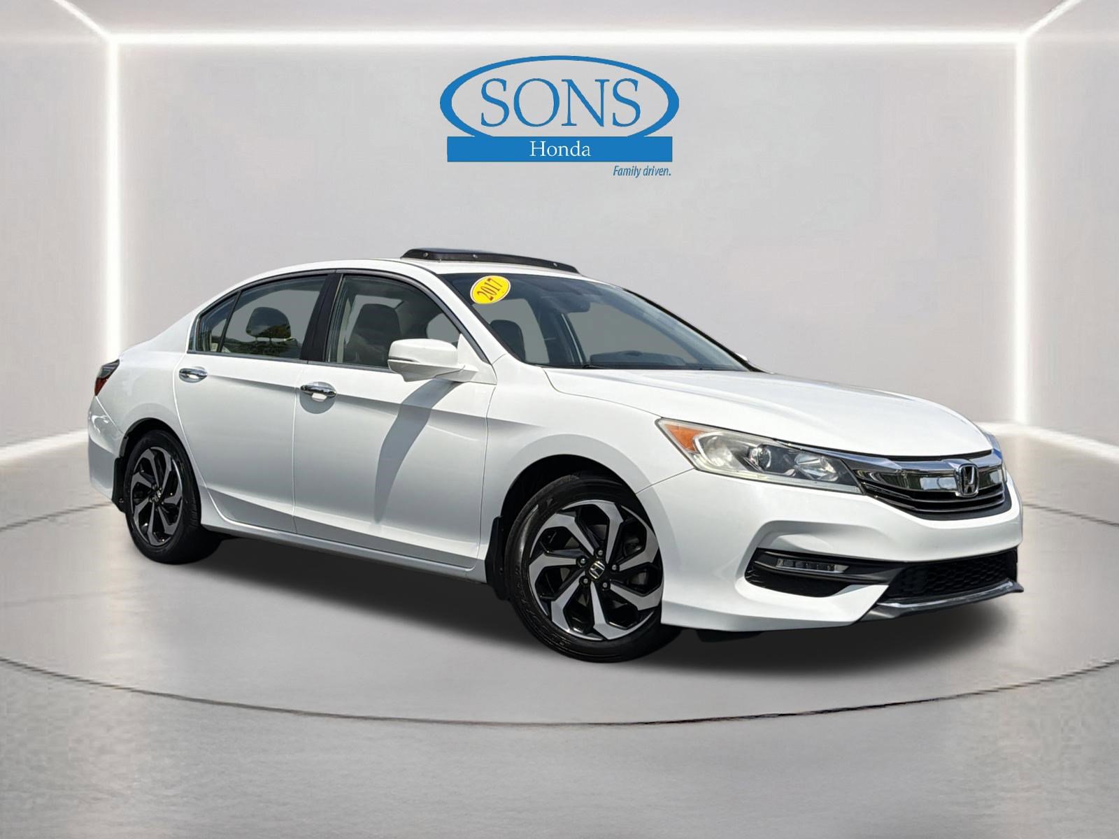 Used 2017 Honda Accord EX-L image 1