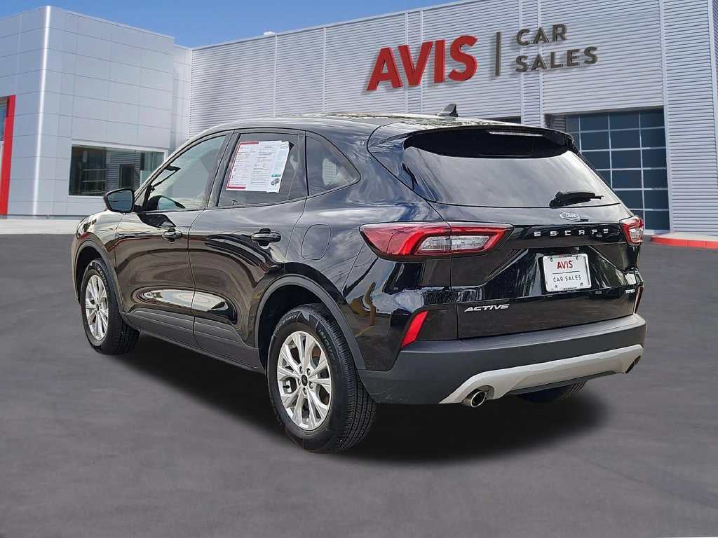 Used 2025 Ford Escape Active AWD/4WD image 9