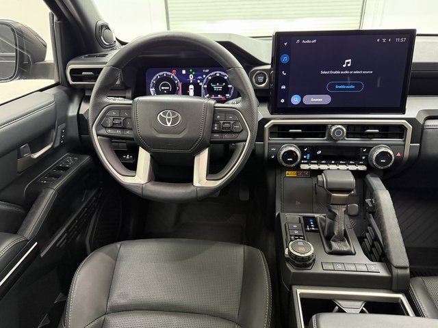 Used 2025 Toyota 4Runner Limited image 30