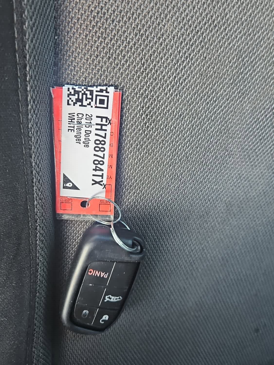 Used 2015 Dodge Challenger SXT image 20