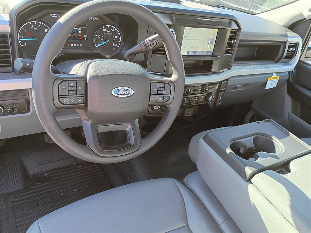 New 2026 Ford F250 XL w/ XL Chrome Package image 6