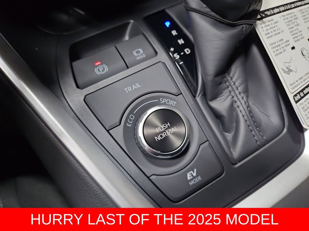 New 2025 Toyota RAV4 XLE image 20