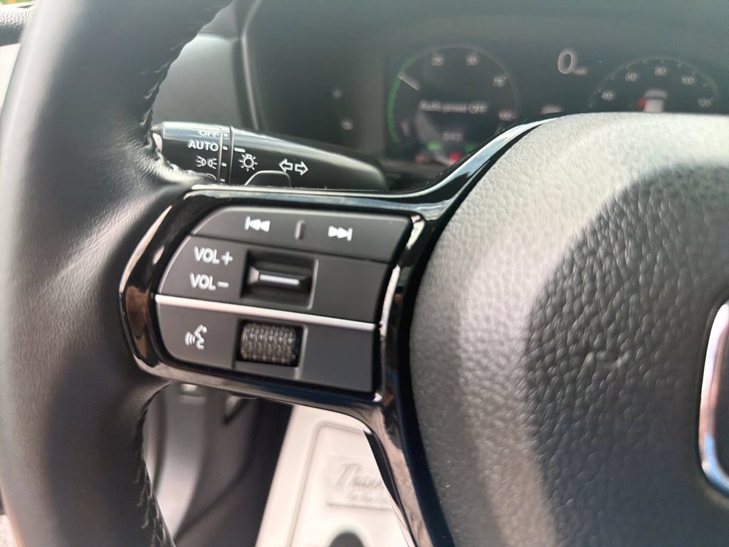 Used 2023 Honda Accord Touring image 19