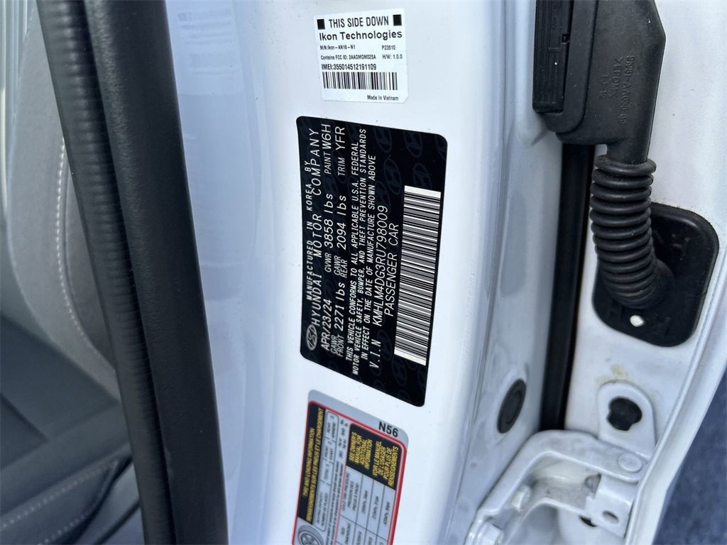 Certified 2024 Hyundai Elantra SEL image 32