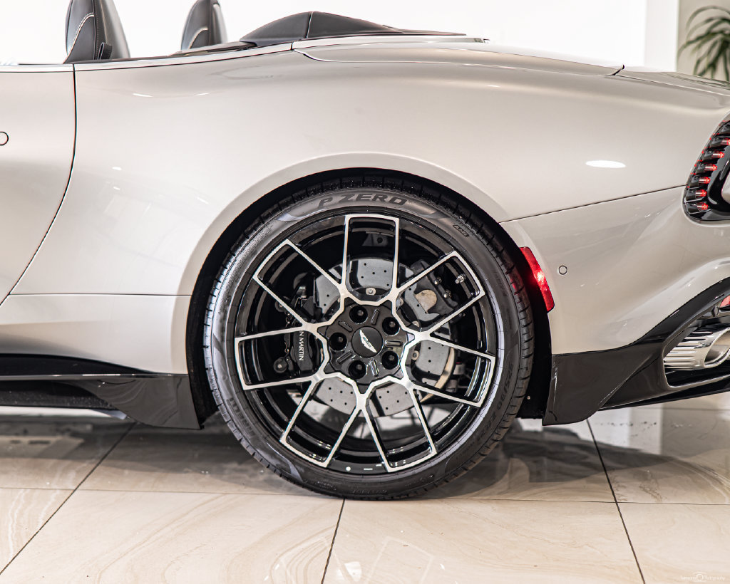 New 2026 Aston Martin Vanquish Convertible RWD image 7